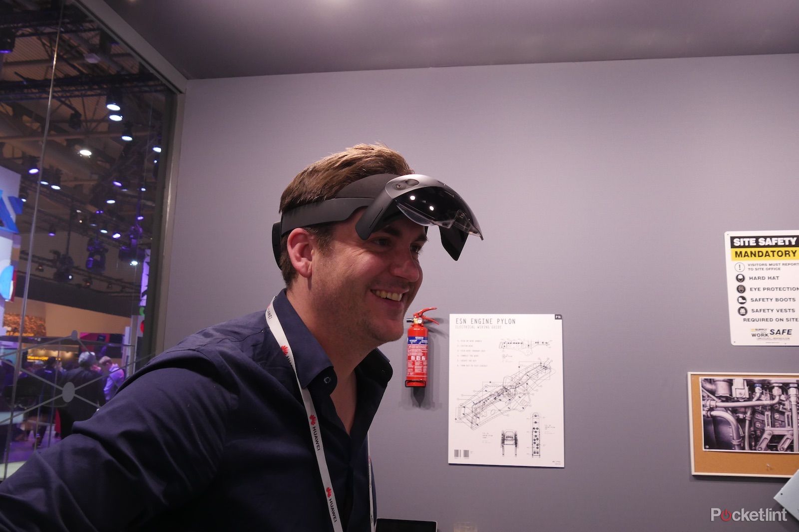 Microsoft HoloLens 2 initial review A much improved headset opens up lots more possibilities image 3