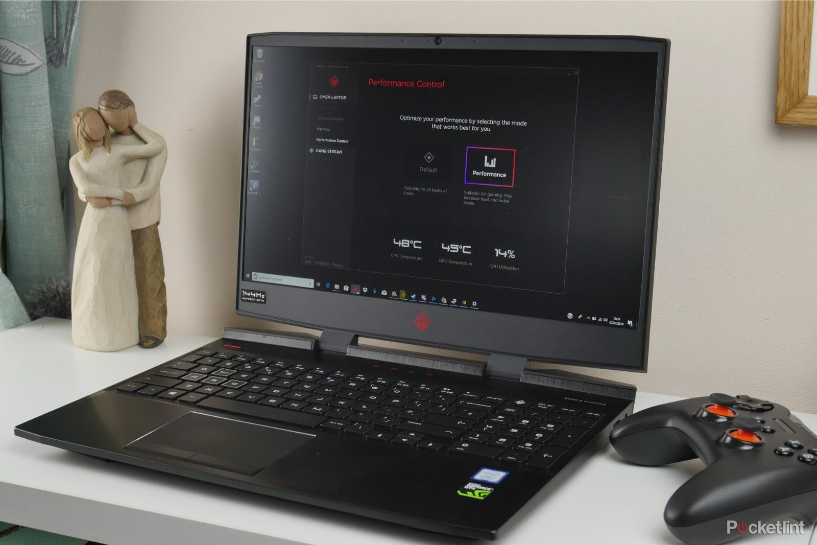 HP Omen 15 review image 3