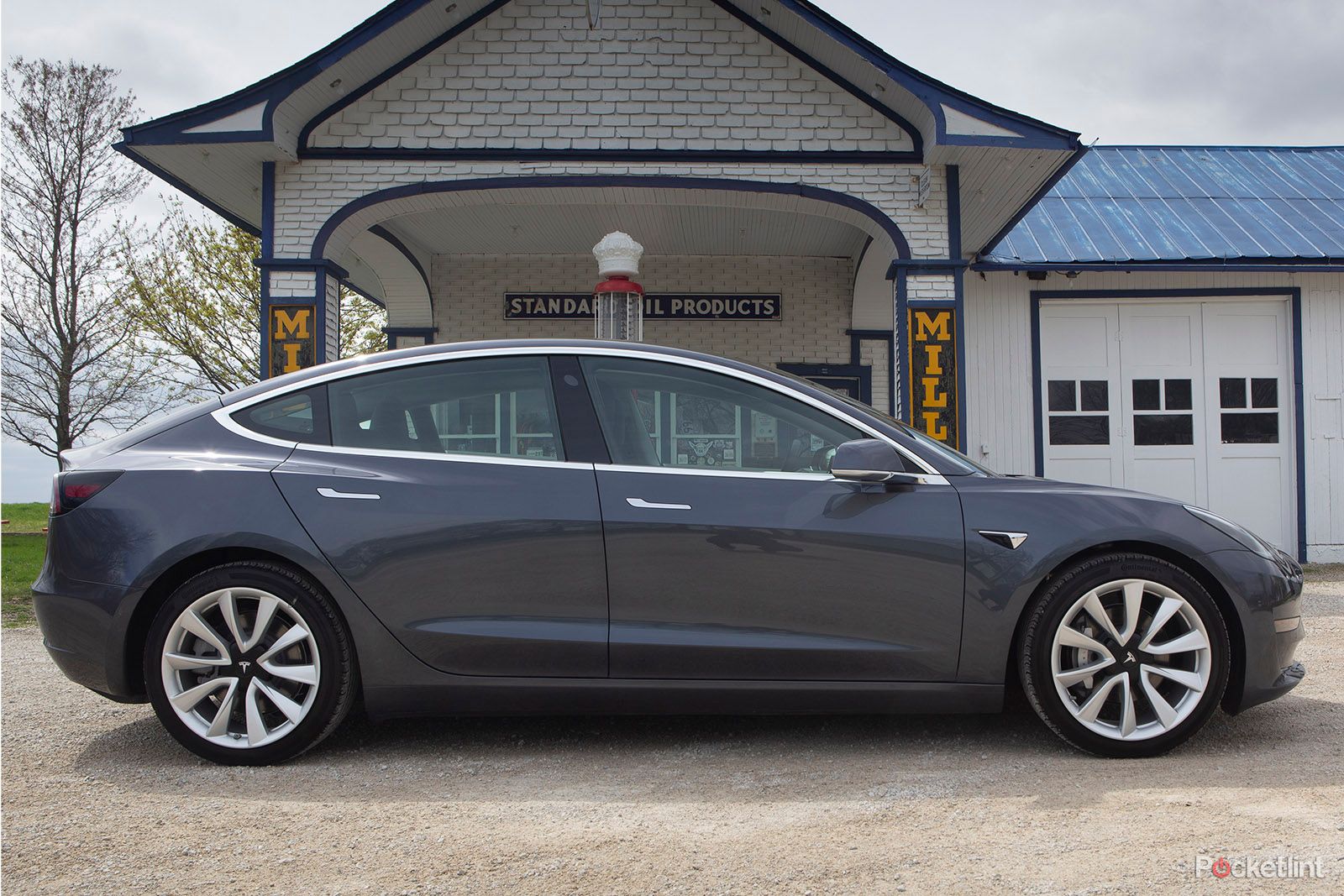 Tesla Model 3 review image 5