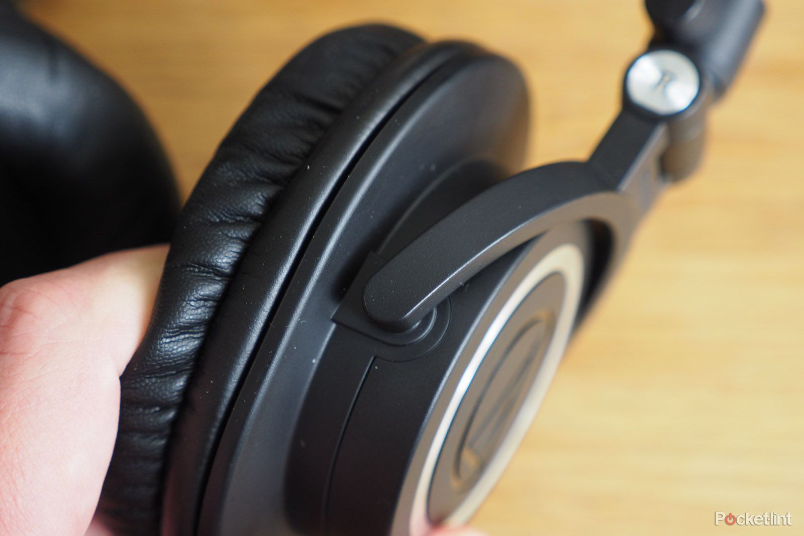 Audio-Technica ATH-M50xBT Bluetooth headphones review image 12