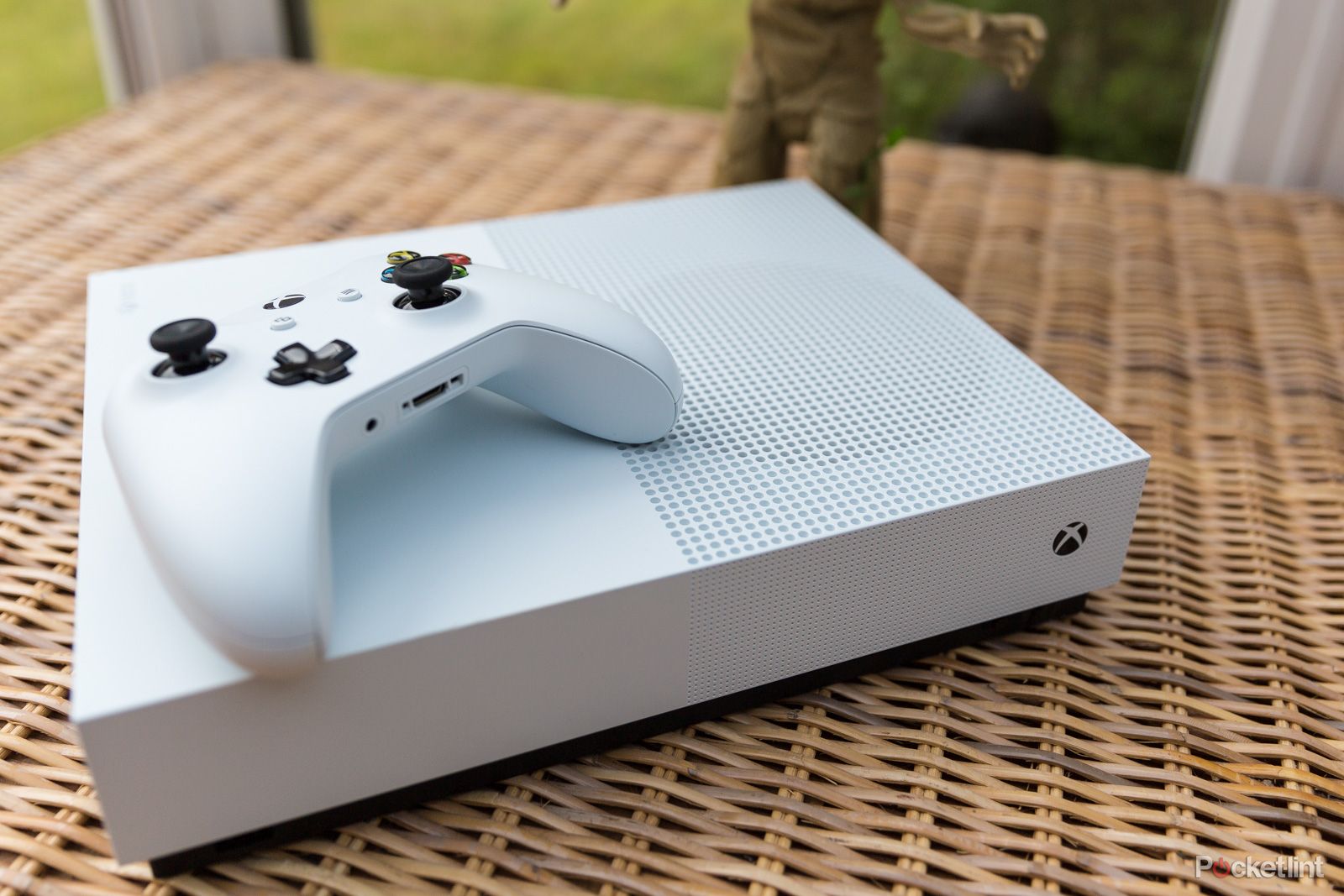 Xbox One S All-Digital Edition product shots image 7