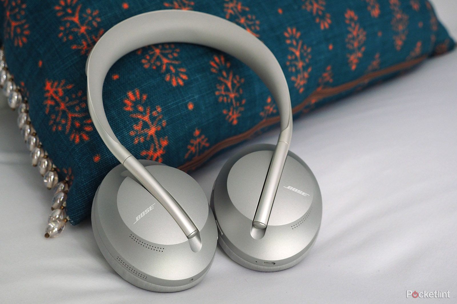 Bose Smart Noise Cancelling Headphones 700 review lead image 1