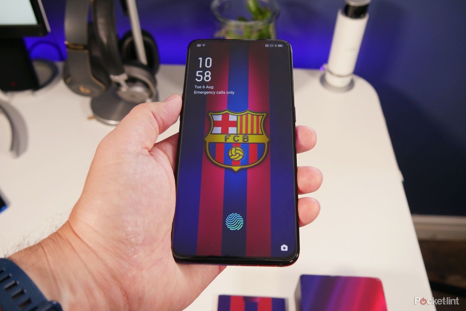 This is the Oppo Reno Barcelona limited edition image 1