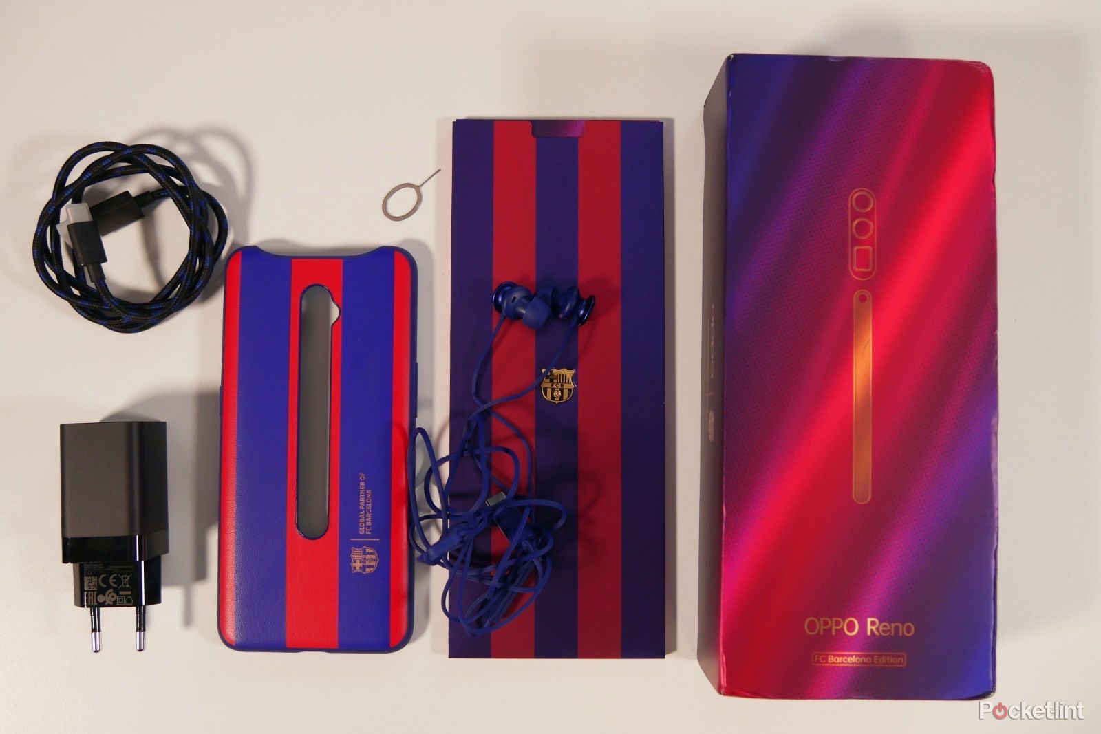 This is the Oppo Reno Barcelona limited edition image 12