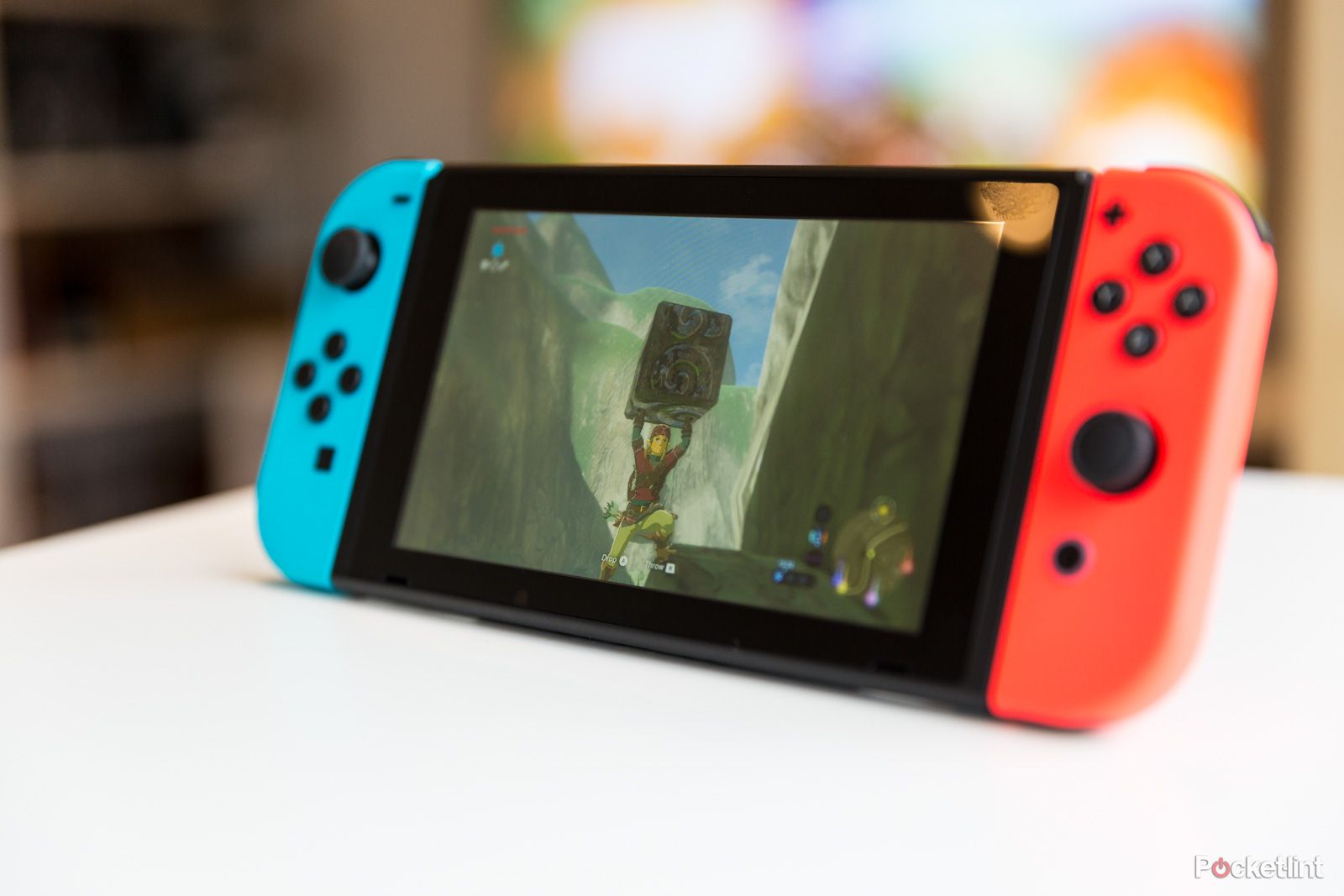 Nintendo Switch: How tell the model the old