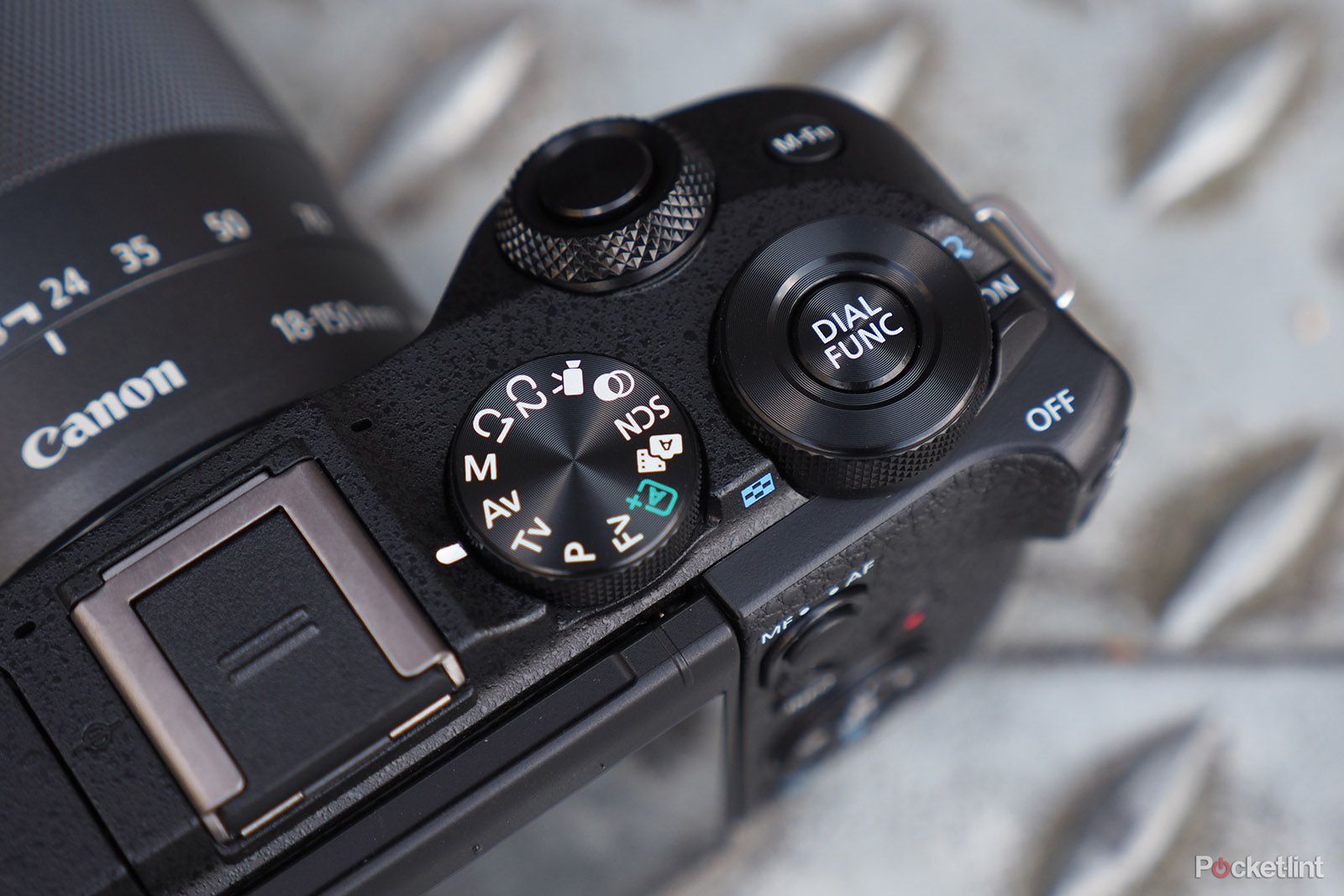 Обзорное изображение Canon EOS M6 Mark II 10