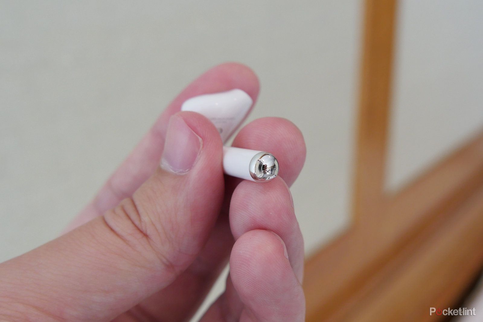 Huawei FreeBuds 3 is new AirPods competitor with added smarts and ANC image 4