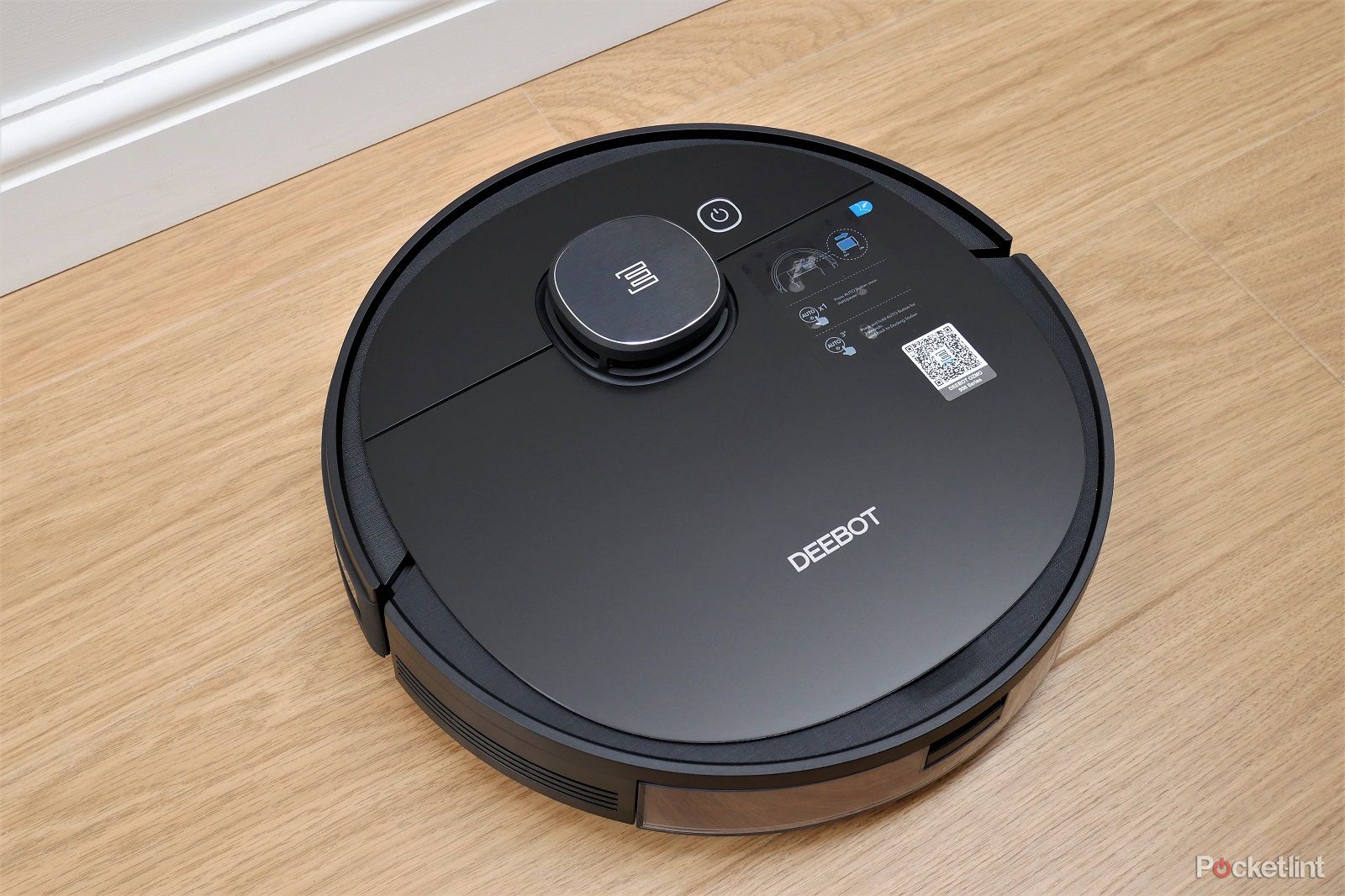 Ecovacs Deebot Ozmo 950 review image 1