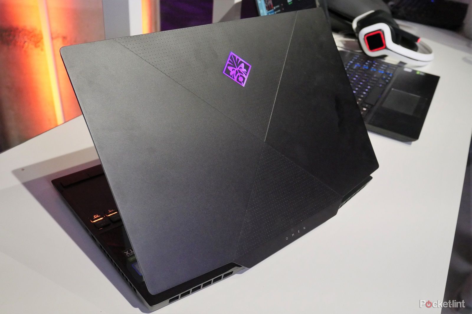 HP Omen X 2S initial review Dual screen multitasking or unnecessary gimmicks image 2