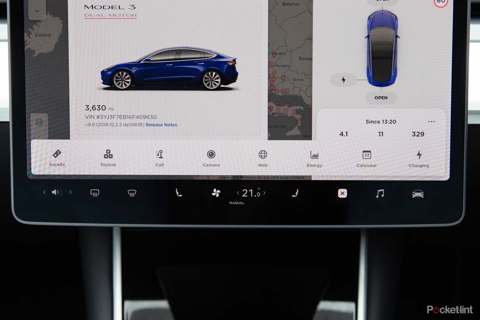 A Closer Look At The Tesla Model 3 Interior And Infotainment Tech