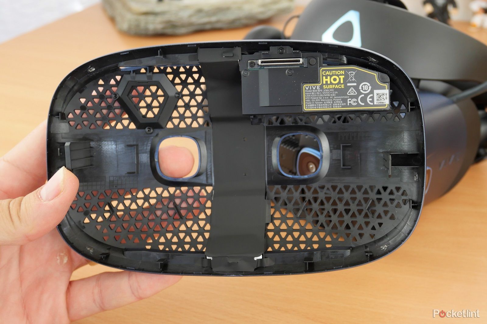 HTC Vive Cosmos review image 7
