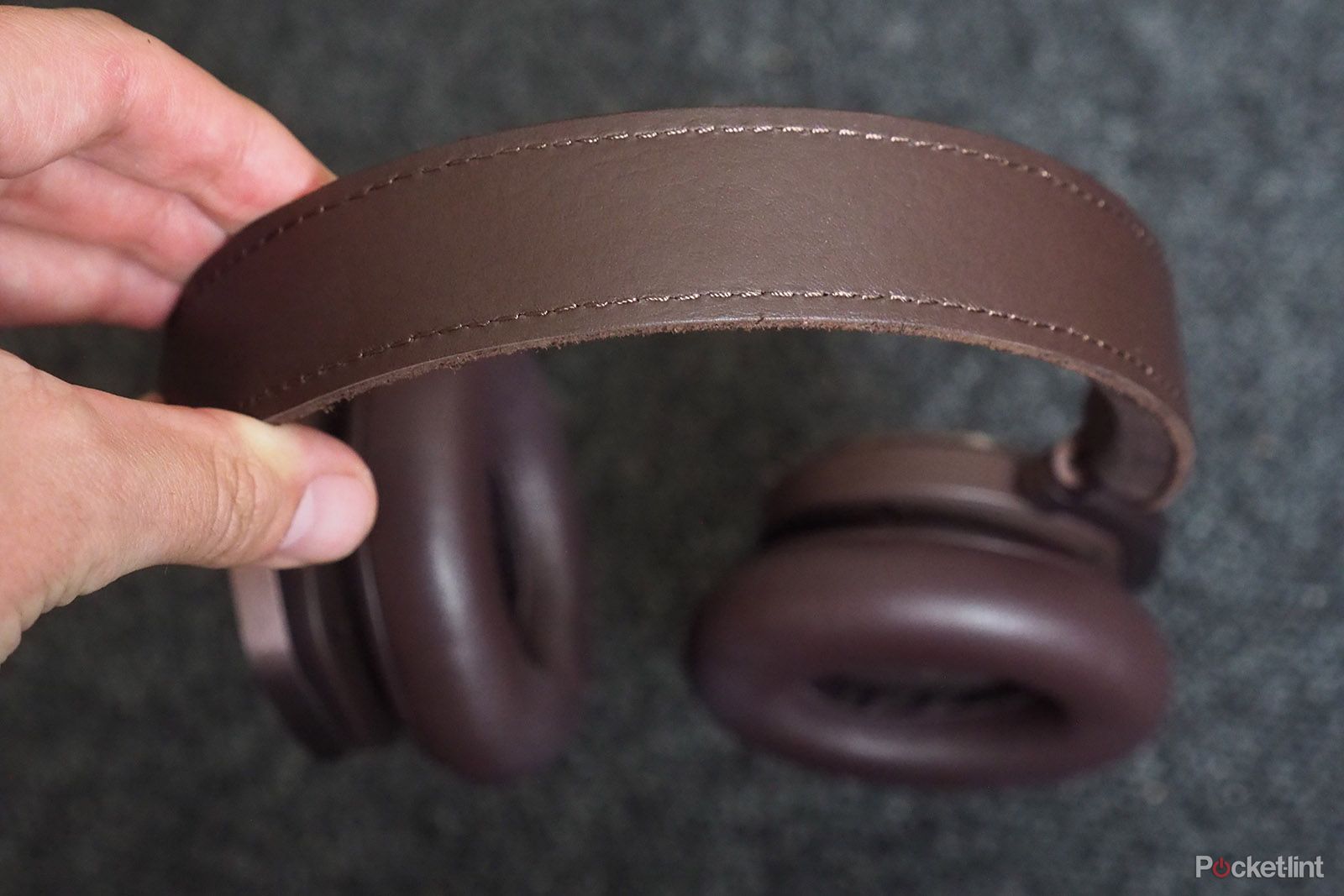 BO Beoplay H9 2019 review brown image 3