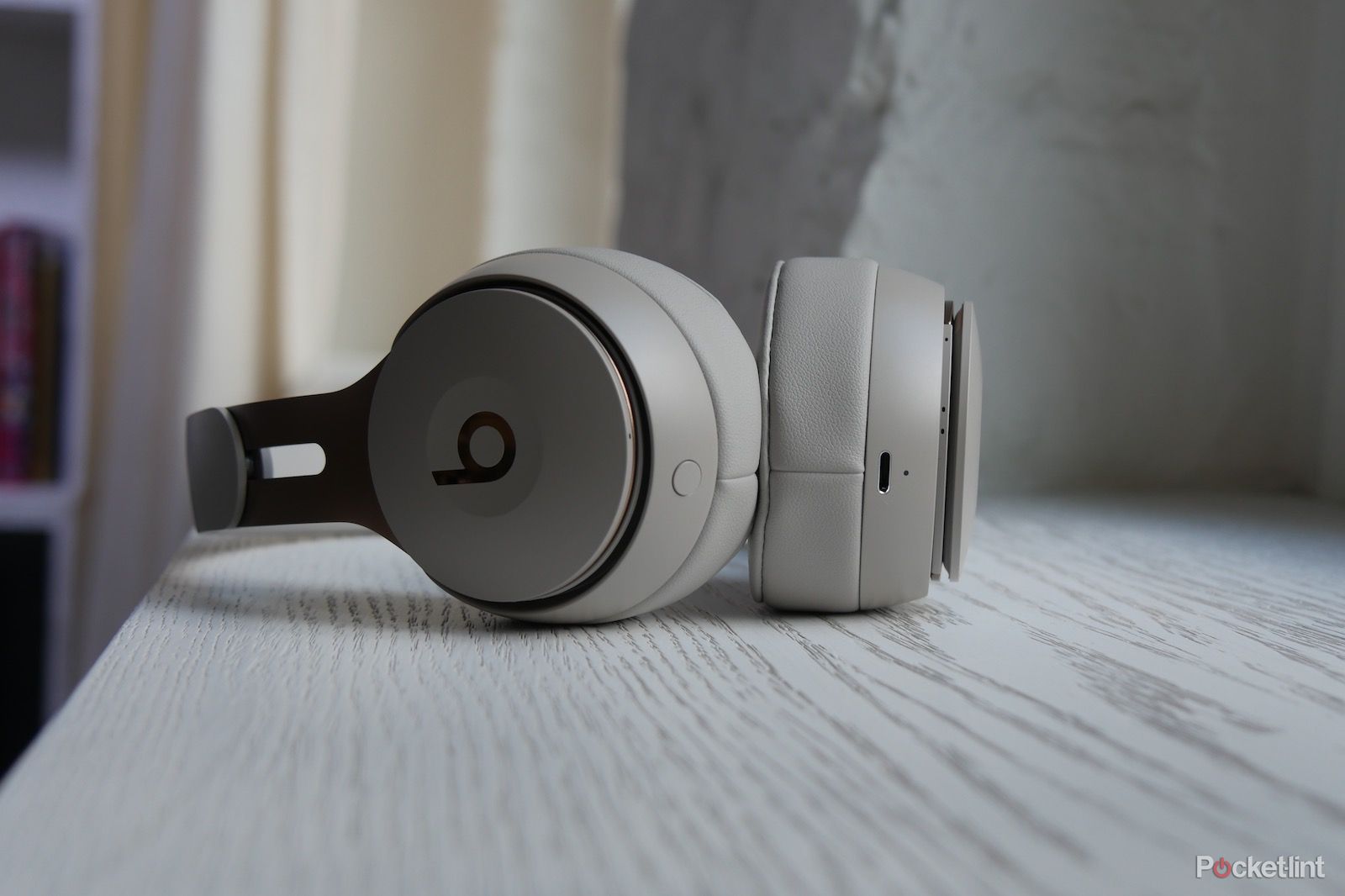 Beats unveils Solo Pro Its most popular headphones can a premium ANC upgrade image 4