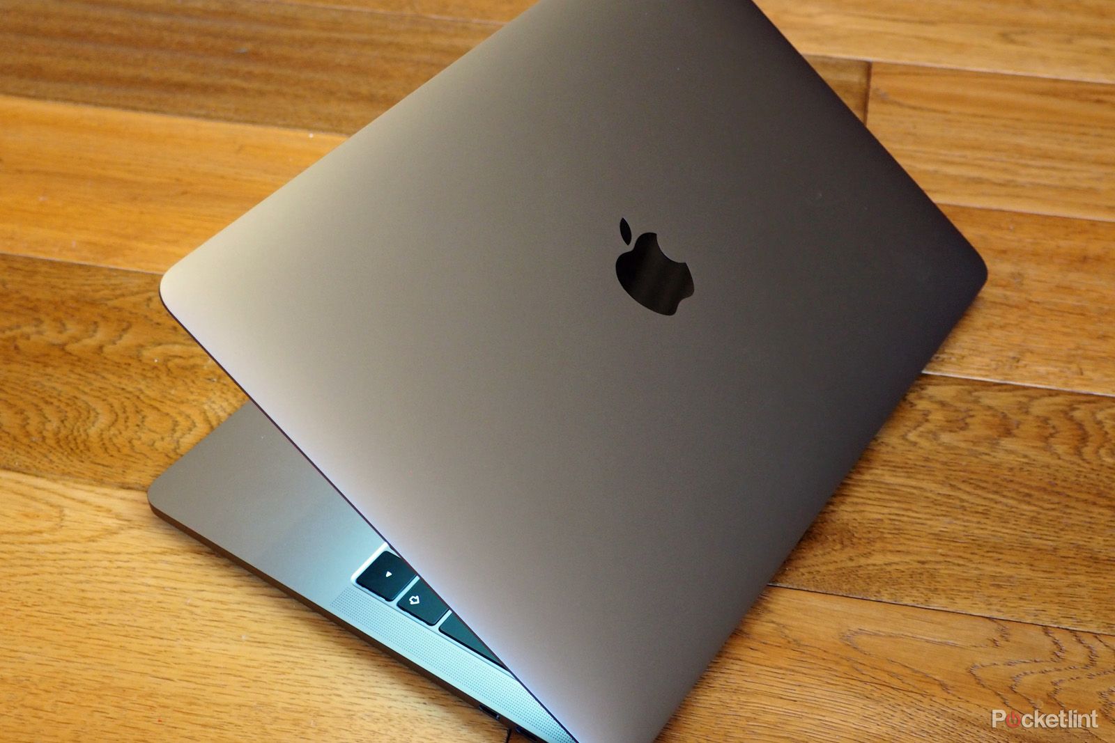 16-inch MacBook Pro Has Apples manufacturer begun shipments of new laptop image 1