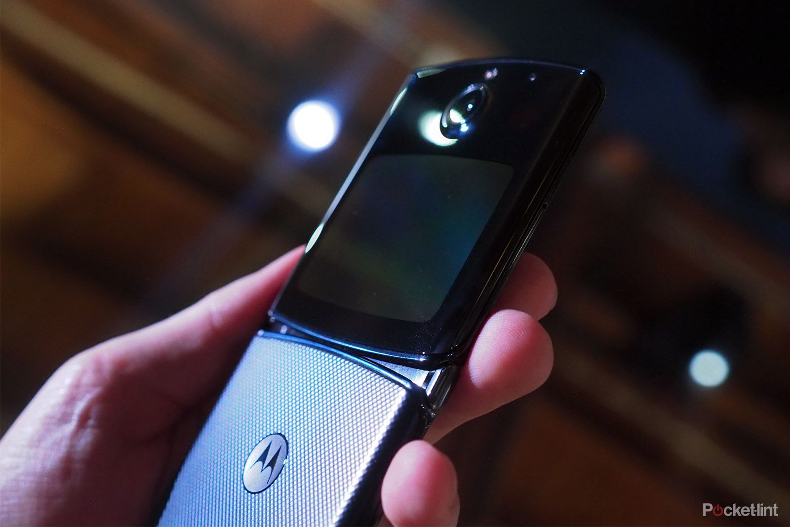 Motorola Razr is back with a foldable display and clamshell design: All the  top features