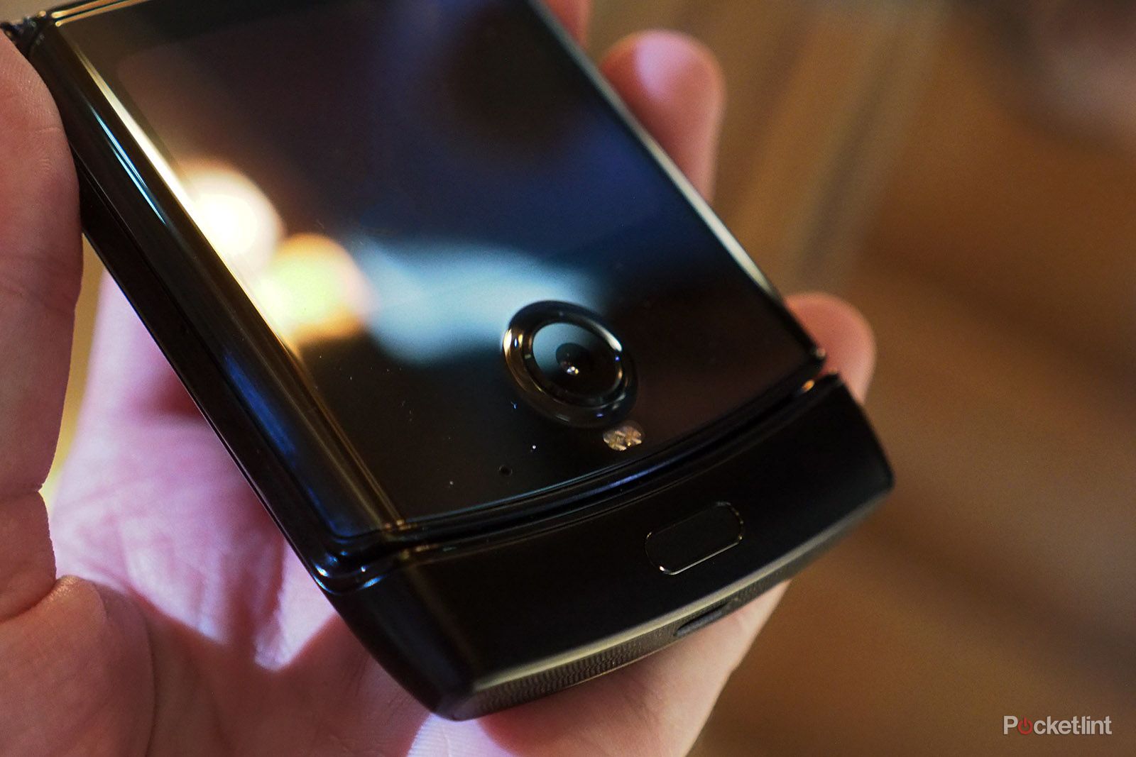 Motorola Razr review: It's flip to be square