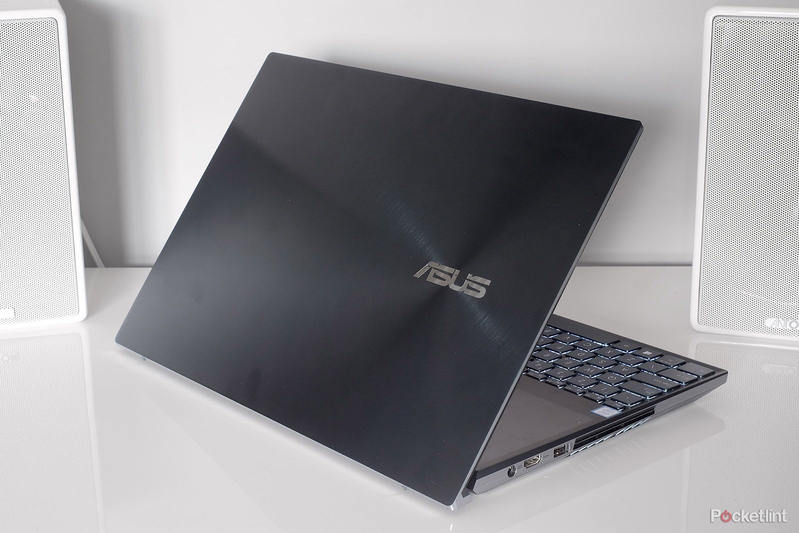 Asus ZenBook Pro Duo review UX581GV image 2