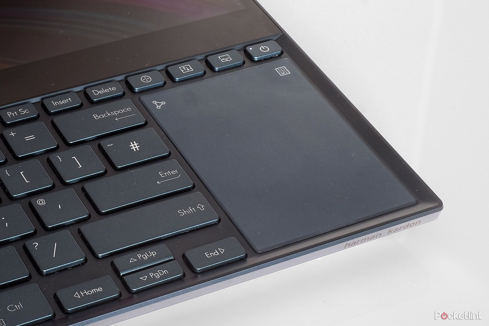 Asus ZenBook Pro Duo review UX581GV image 7
