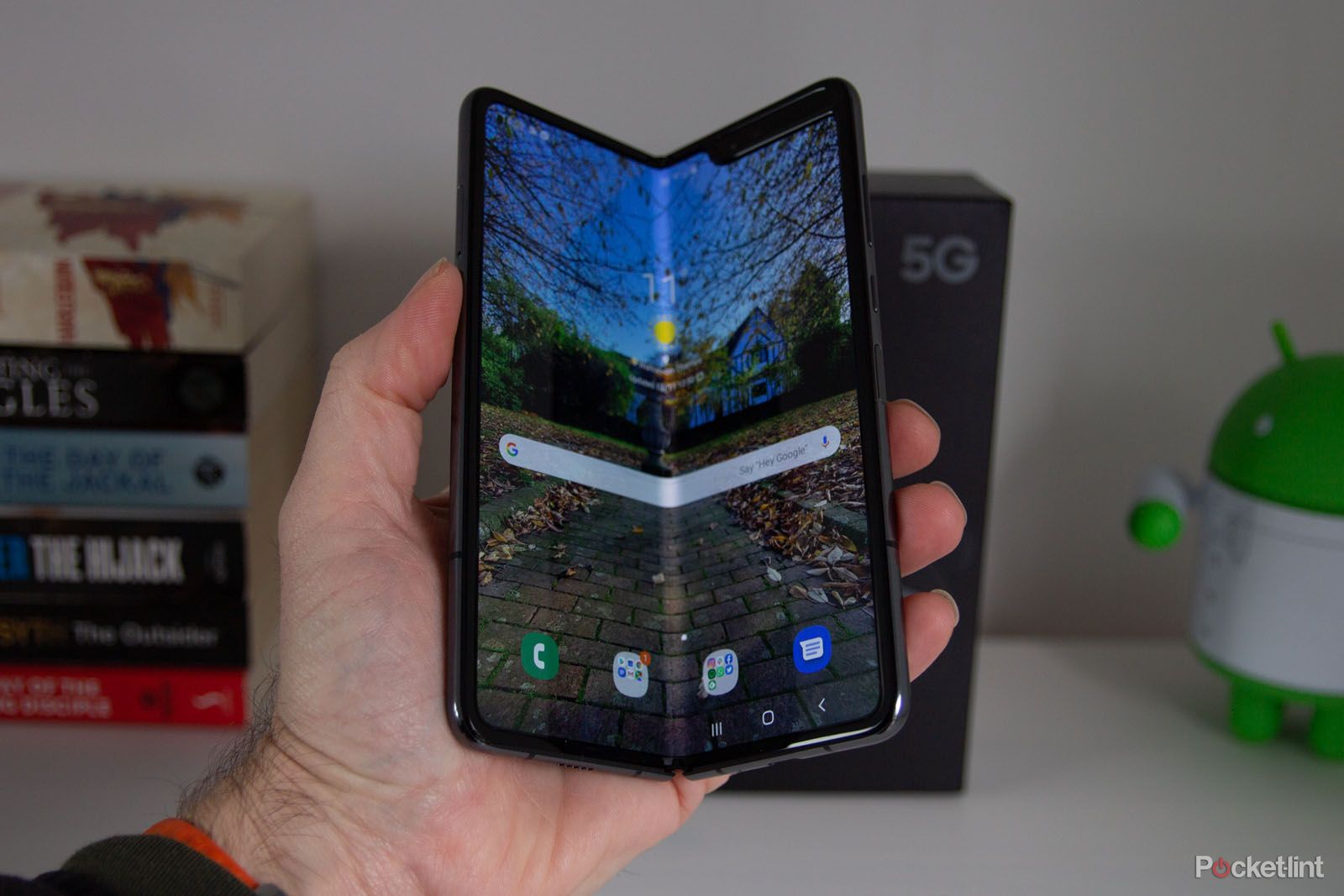 Second Samsung Galaxy Fold will be cheaper and possibly a flip phone image 1