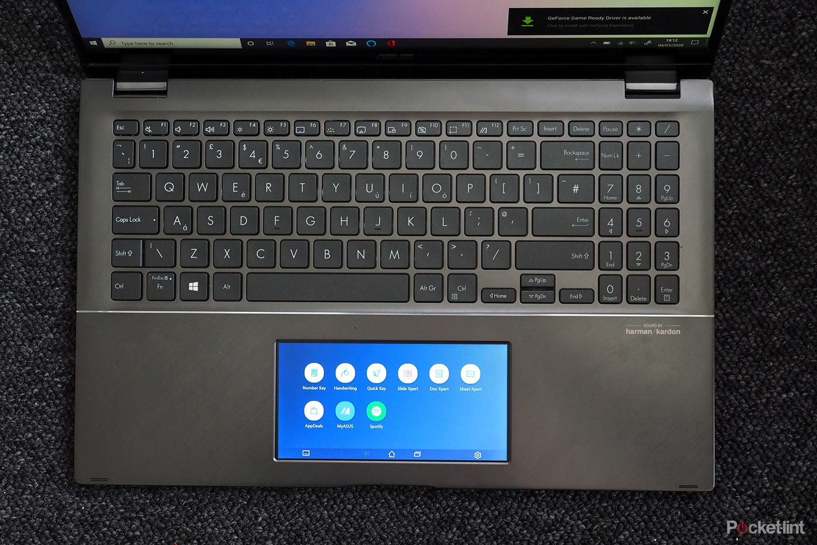 Asus ZenBook Flip 15 review UX563F image 1