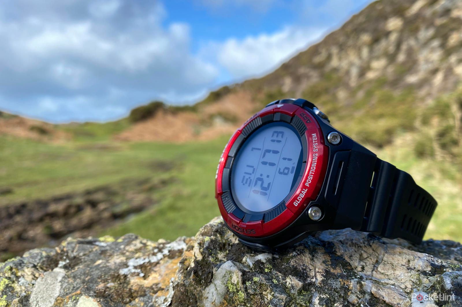 CASIO PRO TREK Smart WSD-F21HR-RD - 腕時計(デジタル)