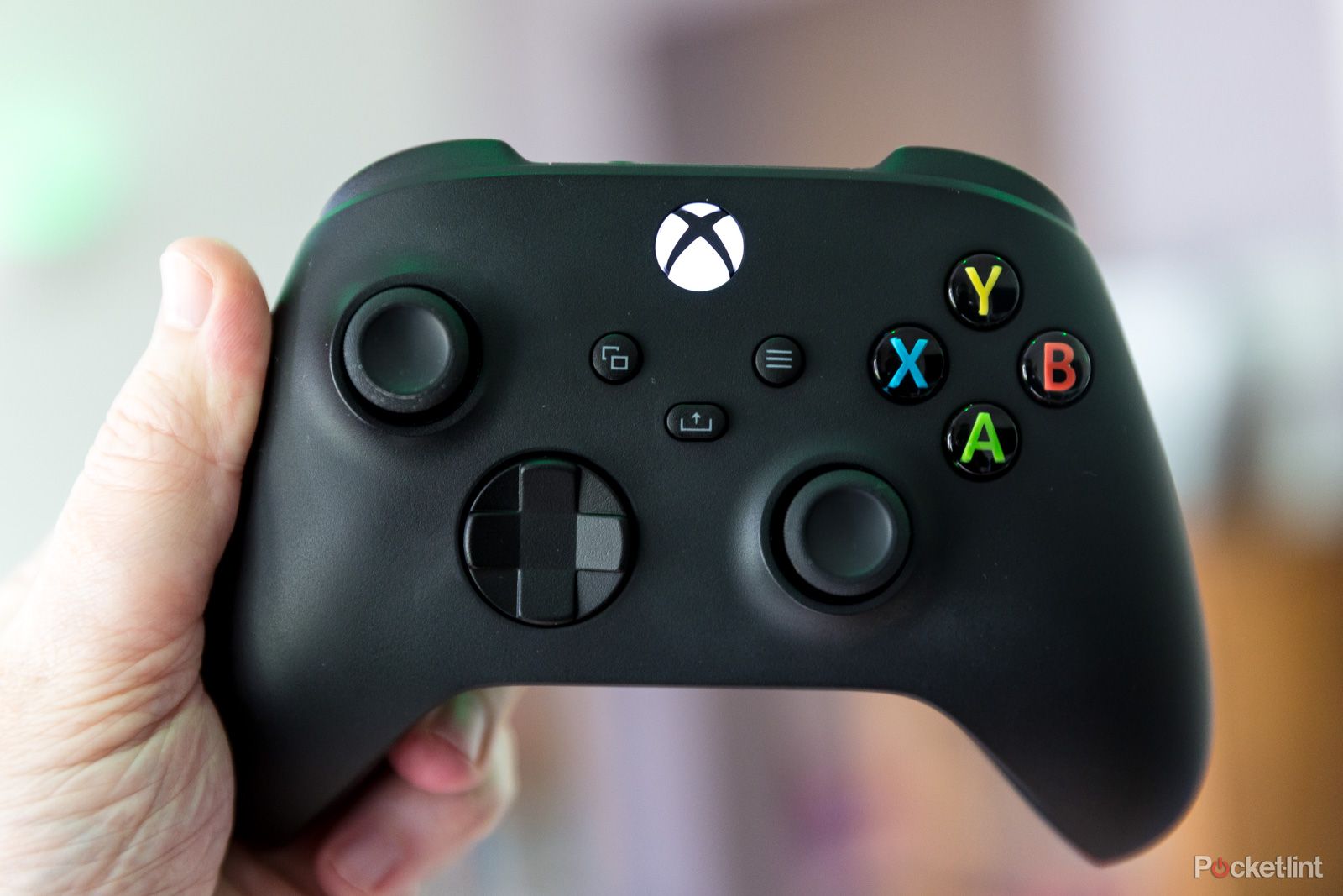 Get to know the new Xbox Wireless Controller