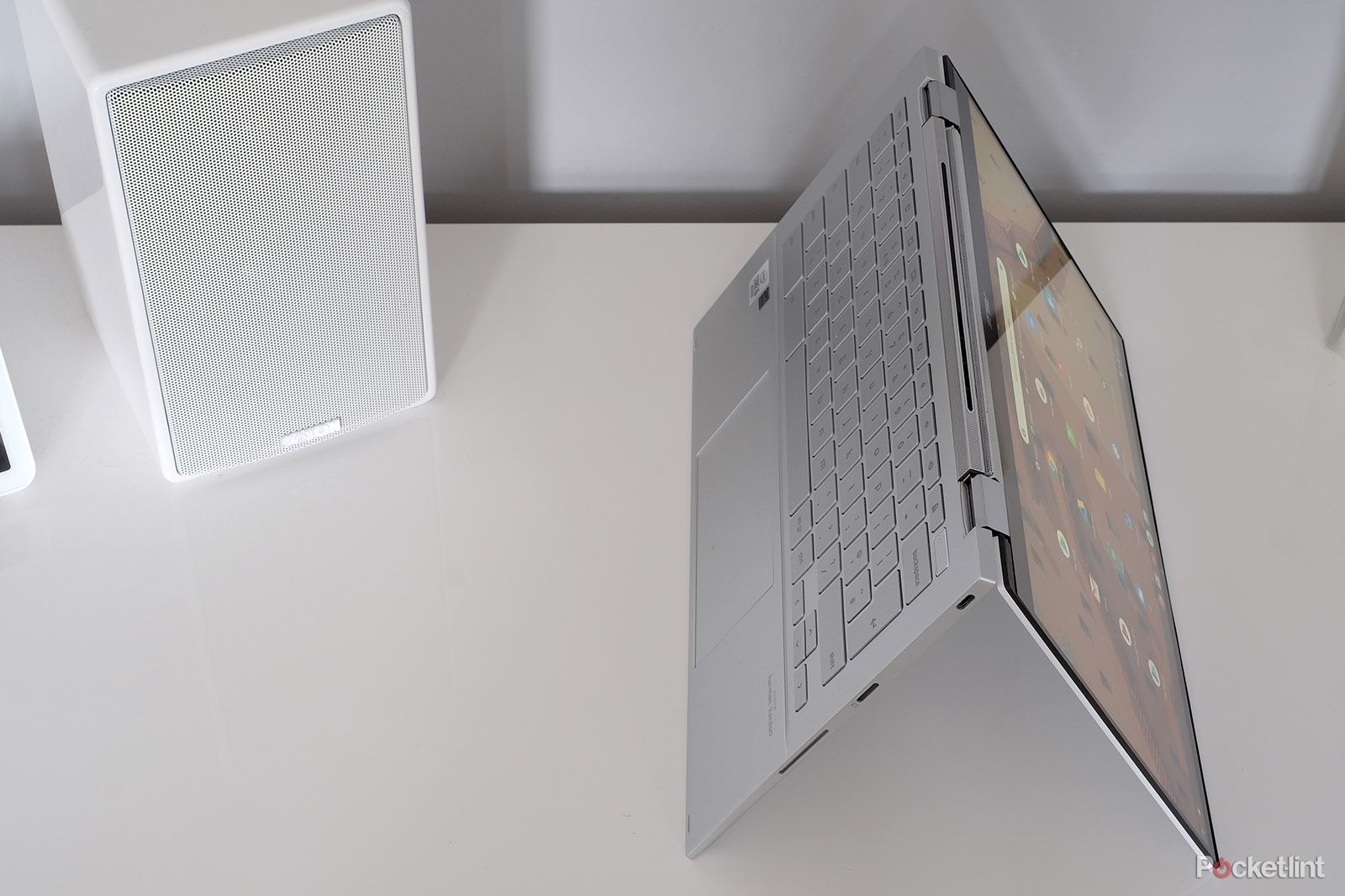 Asus Chromebook Flip C436 review image 4