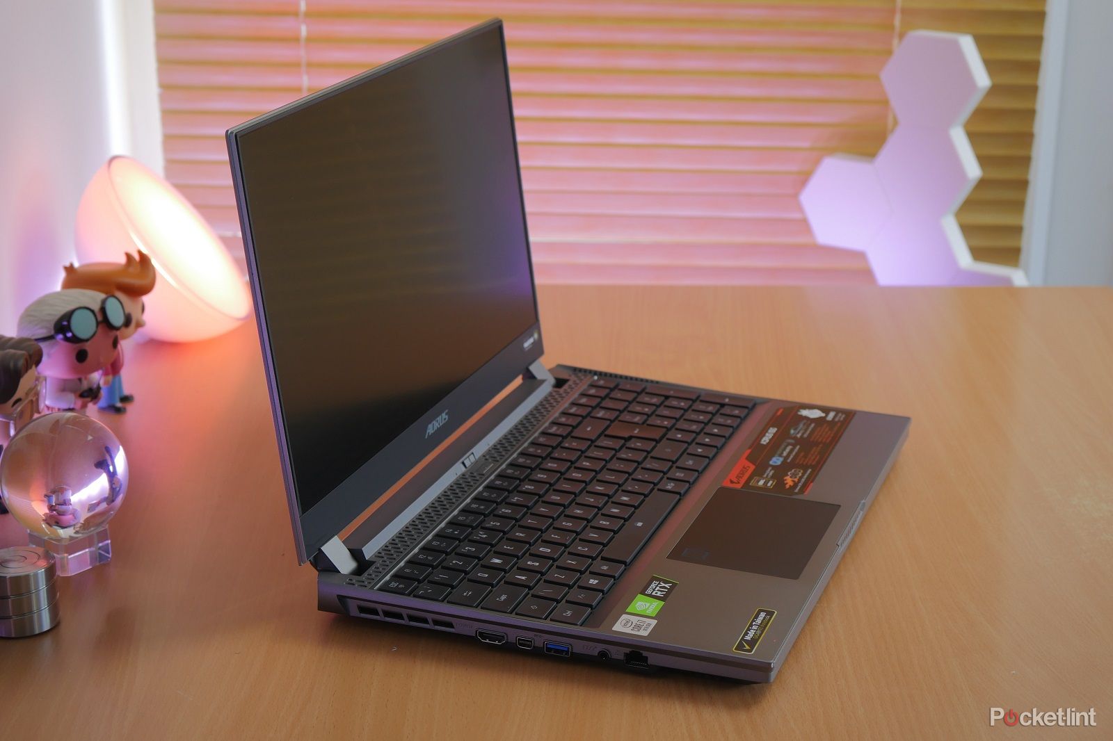 Gigabyte Aorus 15G gaming laptop review Chunky but funky image 1