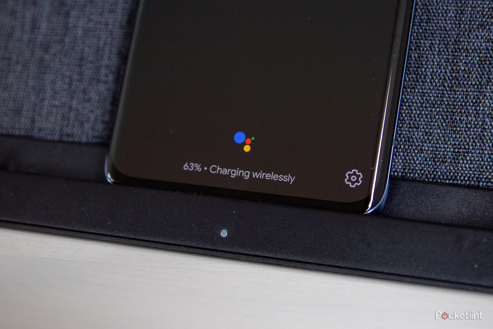 A closer look at Amazon's Wireless Charging Dock for the Fire HD 8