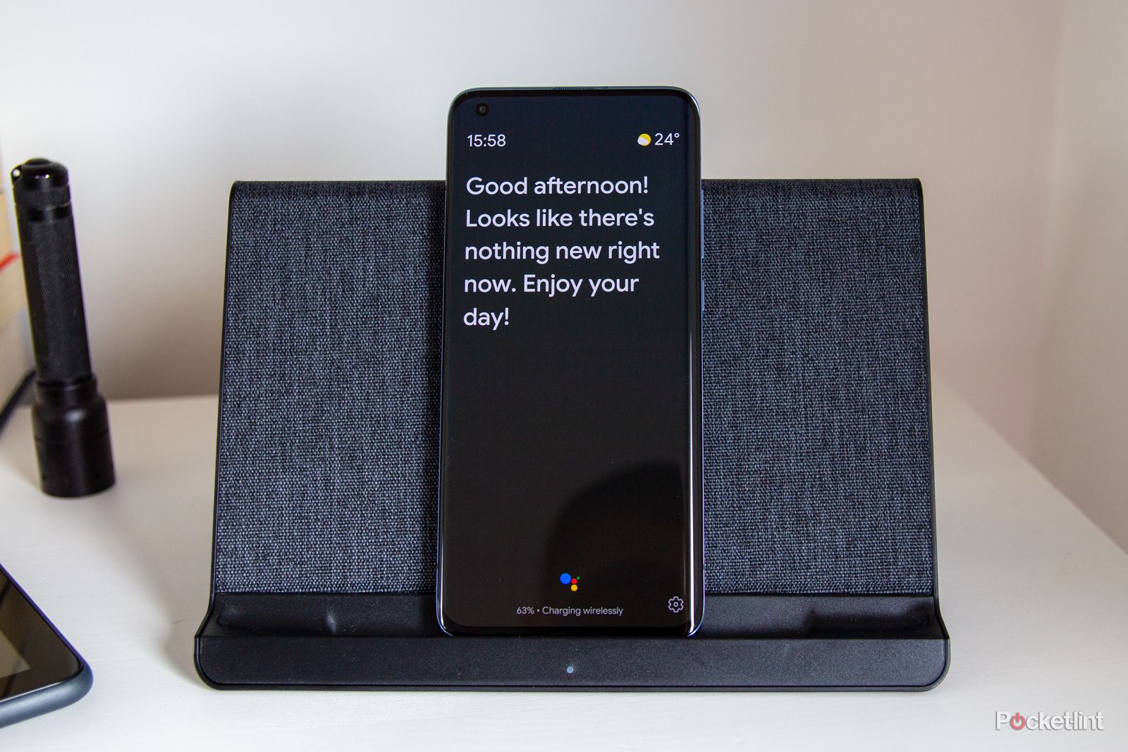 A closer look at Amazon's Wireless Charging Dock for the Fire HD 8