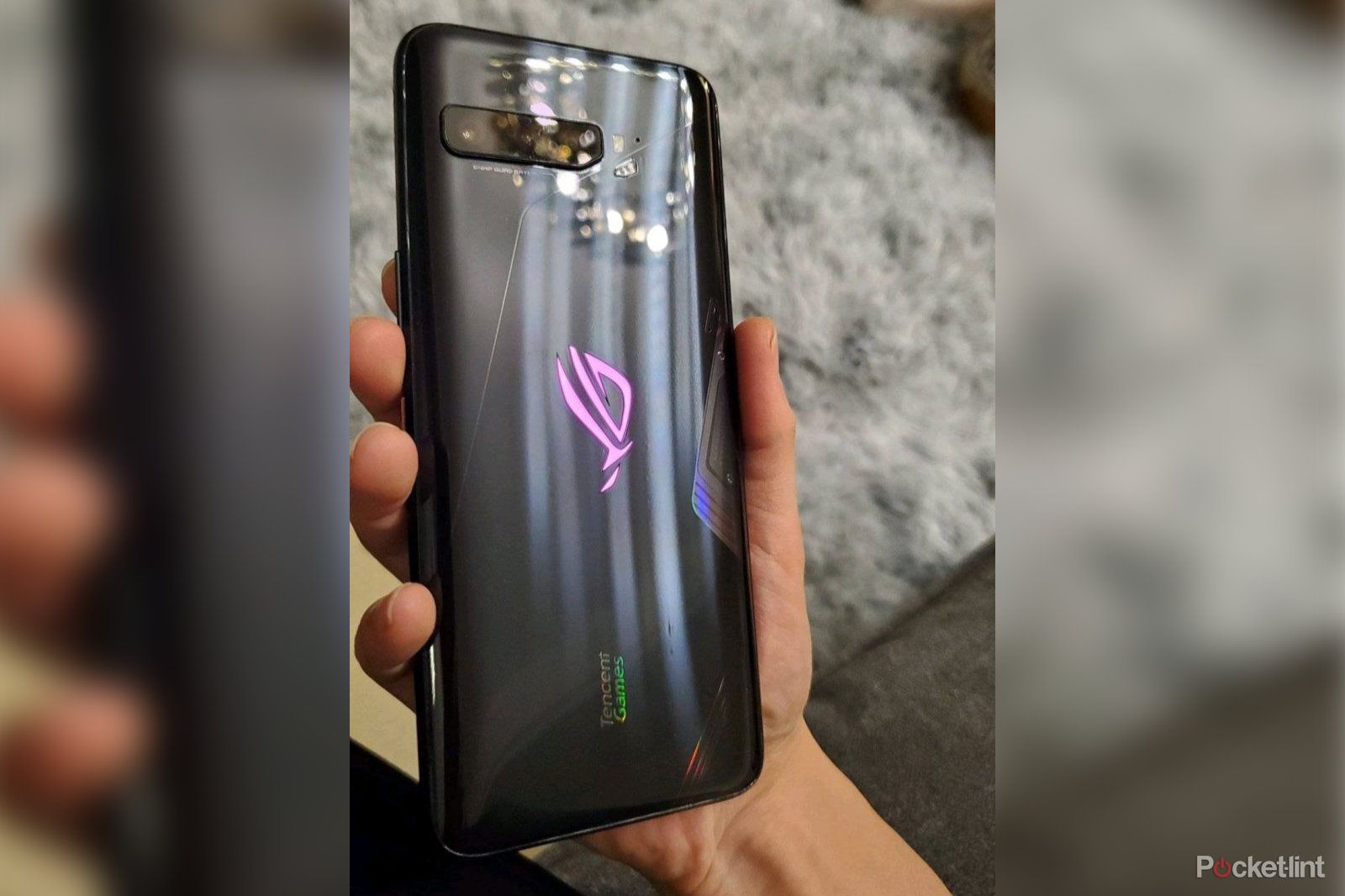 Asus ROG Phone 3 shows up in hands-on pictures image 1
