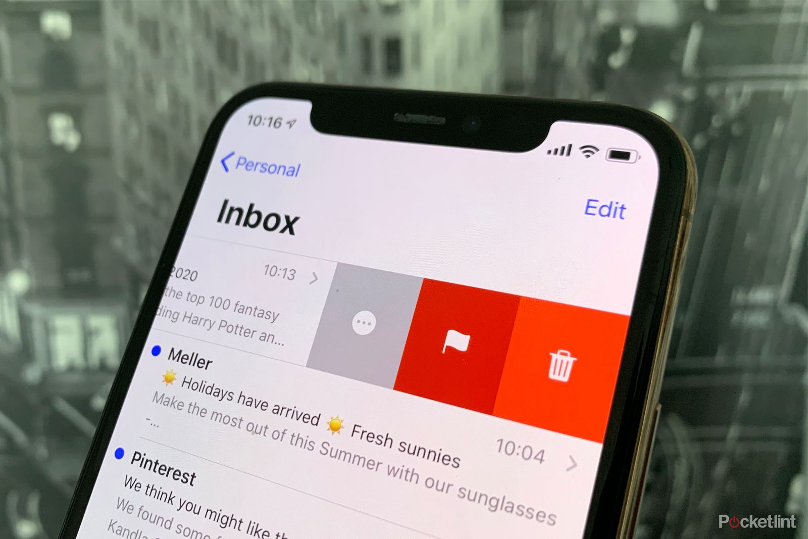 ios mail swipe left archive