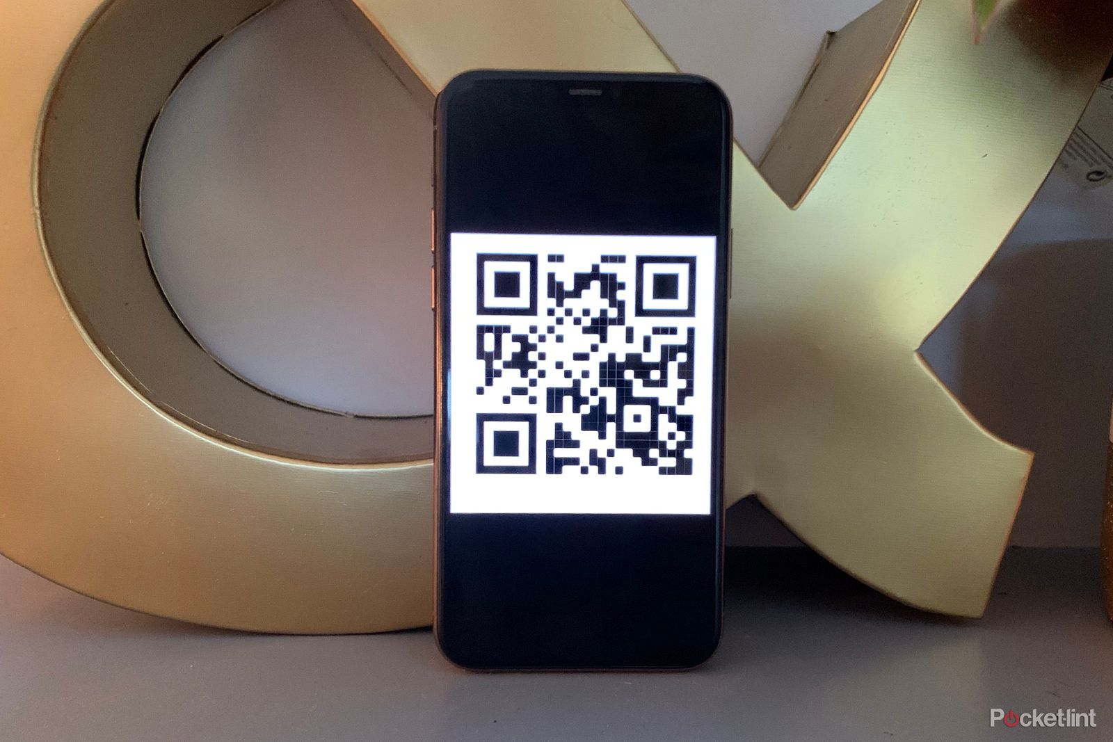 How to scan a QR code photo 1