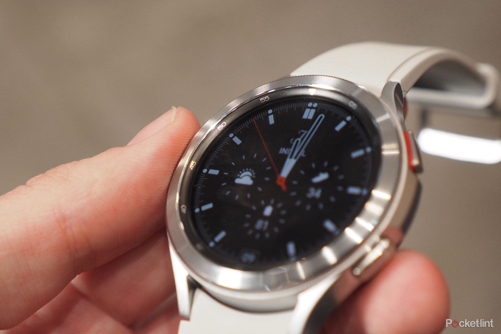 Samsung Galaxy Watch 4 models have up to £100/$100 off for Prime Day sales photo 1