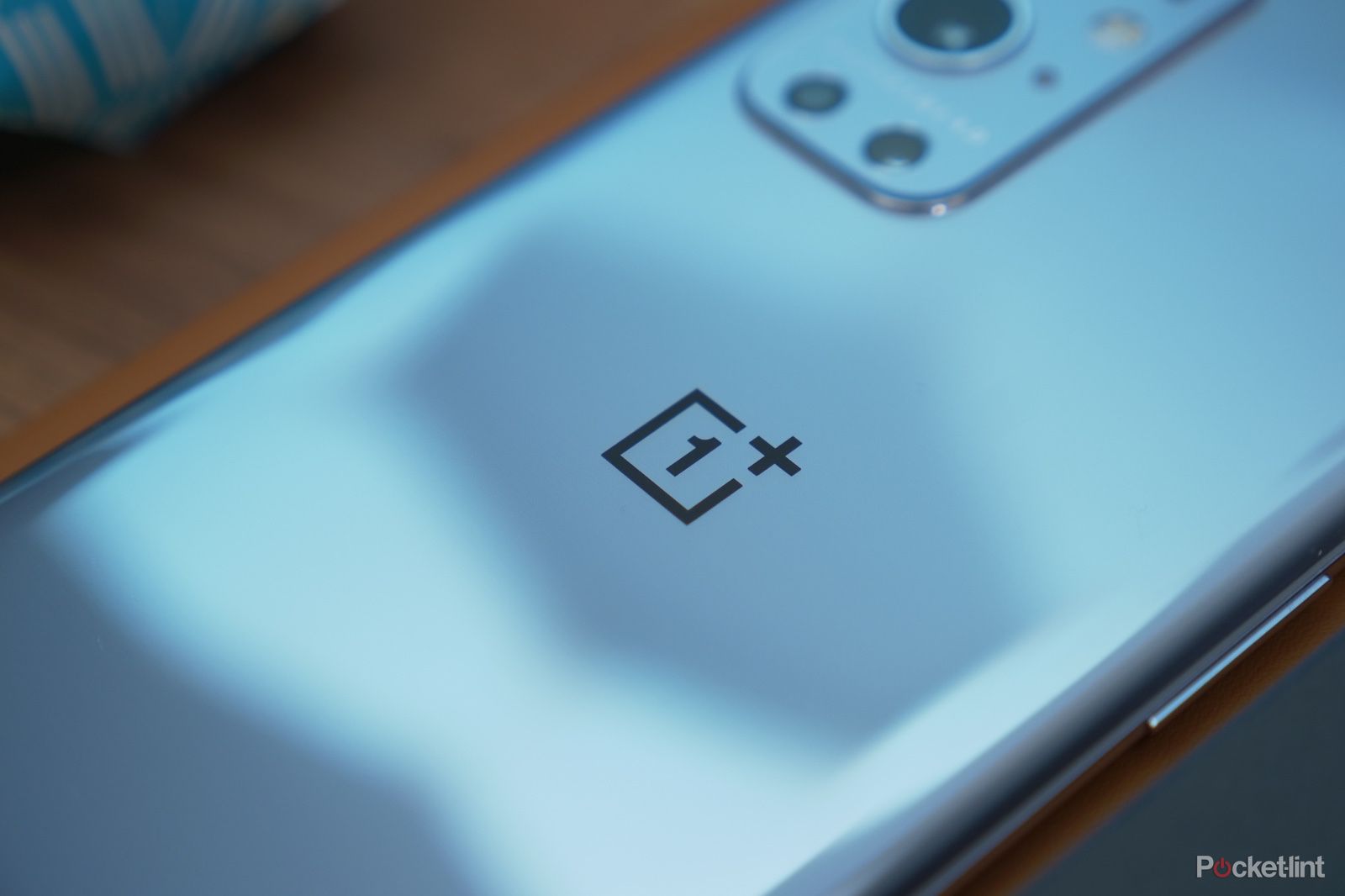 OnePlus 8 Pro: Save £150 in early Black Friday sales photo 4
