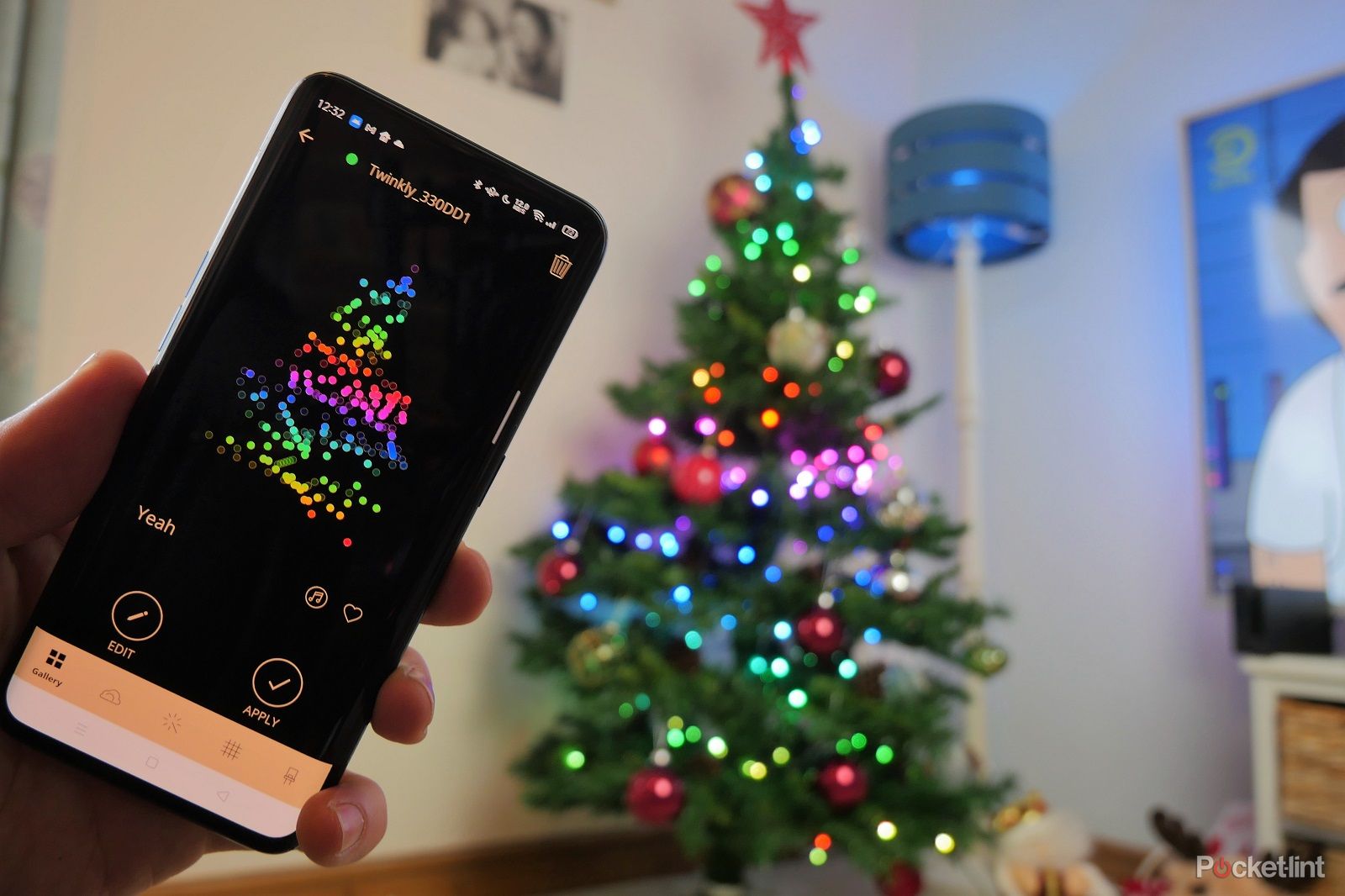 How to upgrade your Christmas tree with RGB and Razer Chroma friendly lighting photo 4