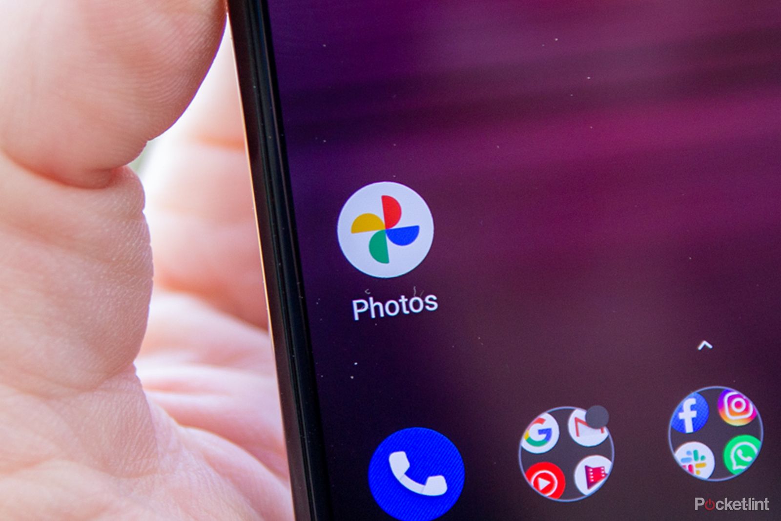 Google Photos lets you set a live wallpaper from memories