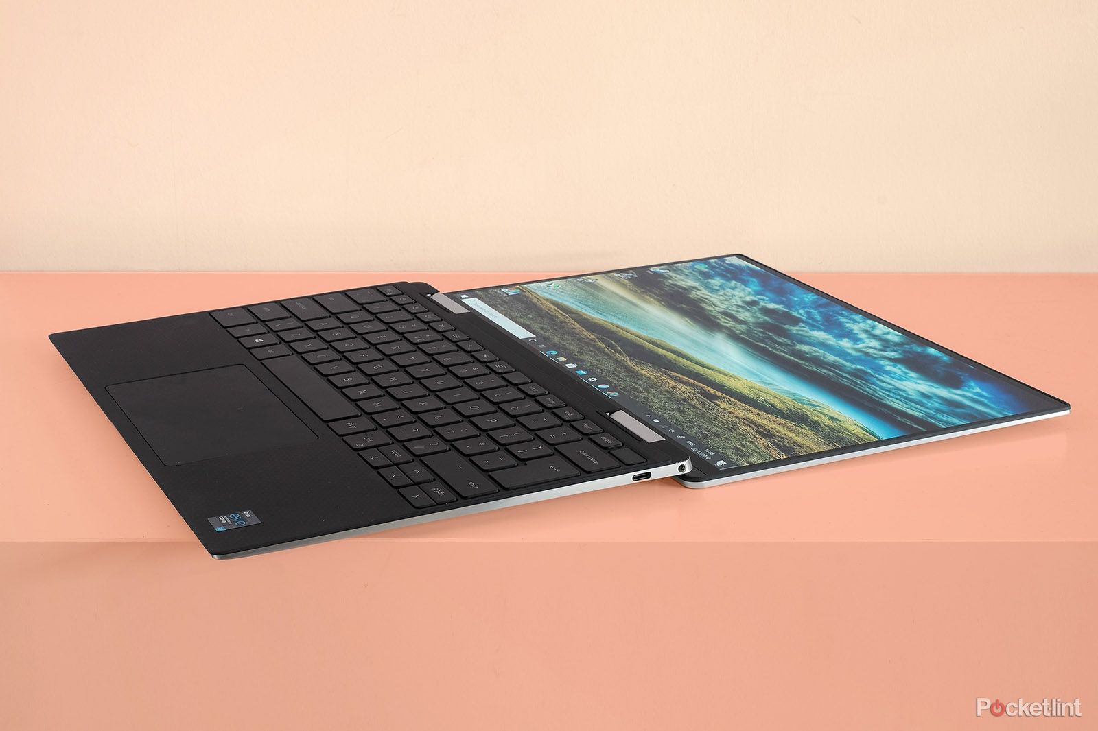 Dell XPS 13 2-in-1 review photo 10
