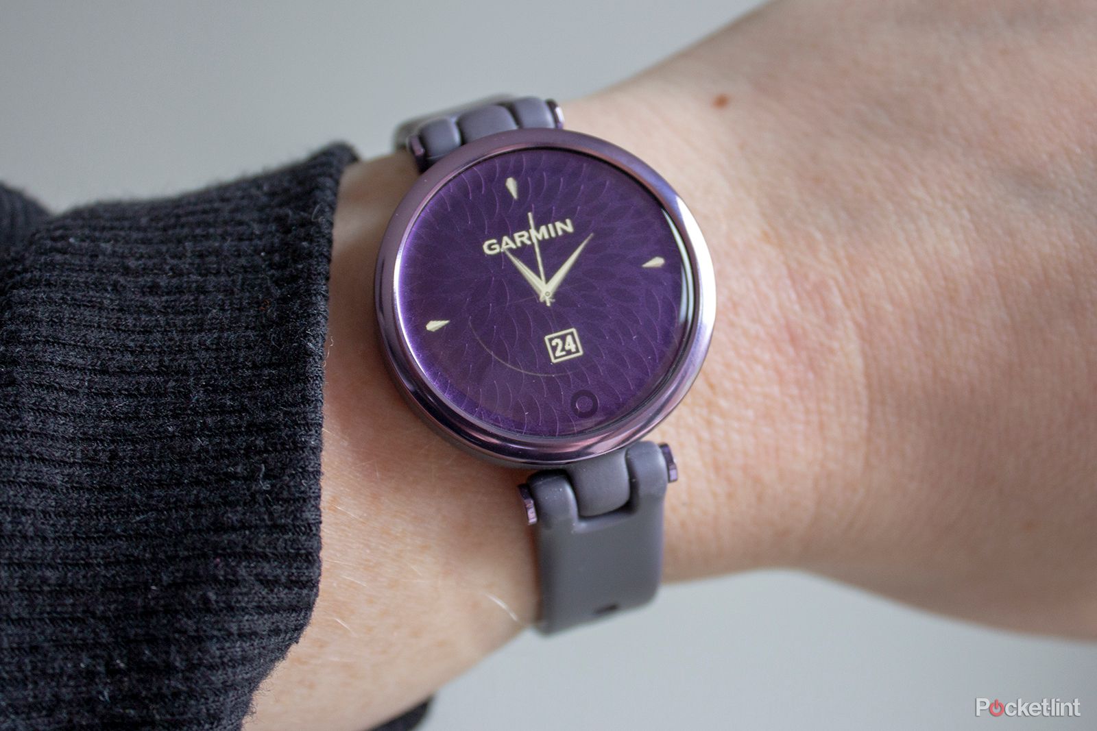 Garmin Lily review: true female-friendly smartwatch but not for