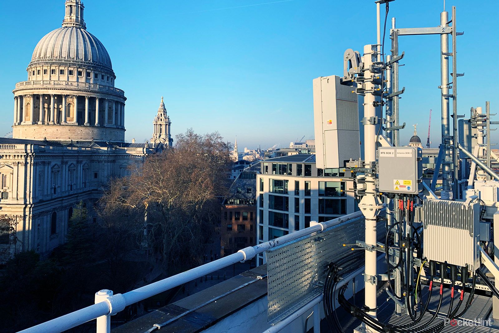 UK spectrum auction results in great news for all 5G phone owners photo 2
