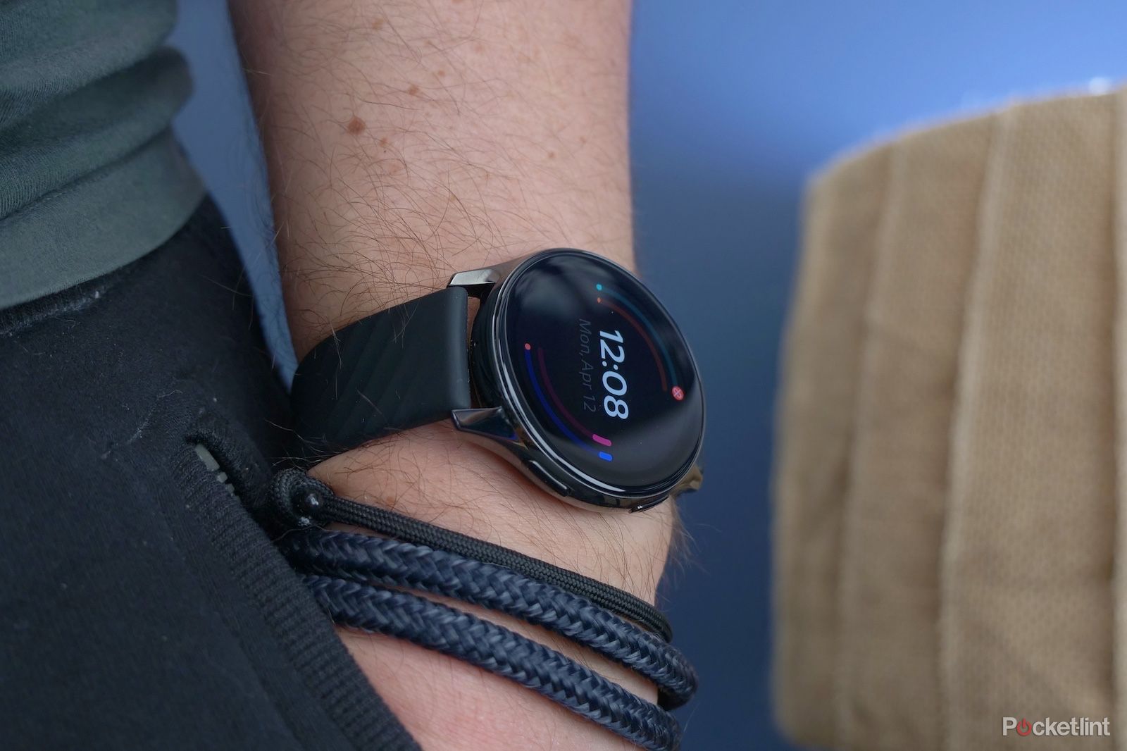 OnePlus Watch photo 2