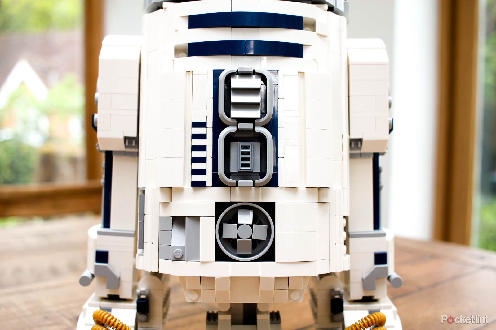 Lego R2-D2 hands on build pictures photo 10