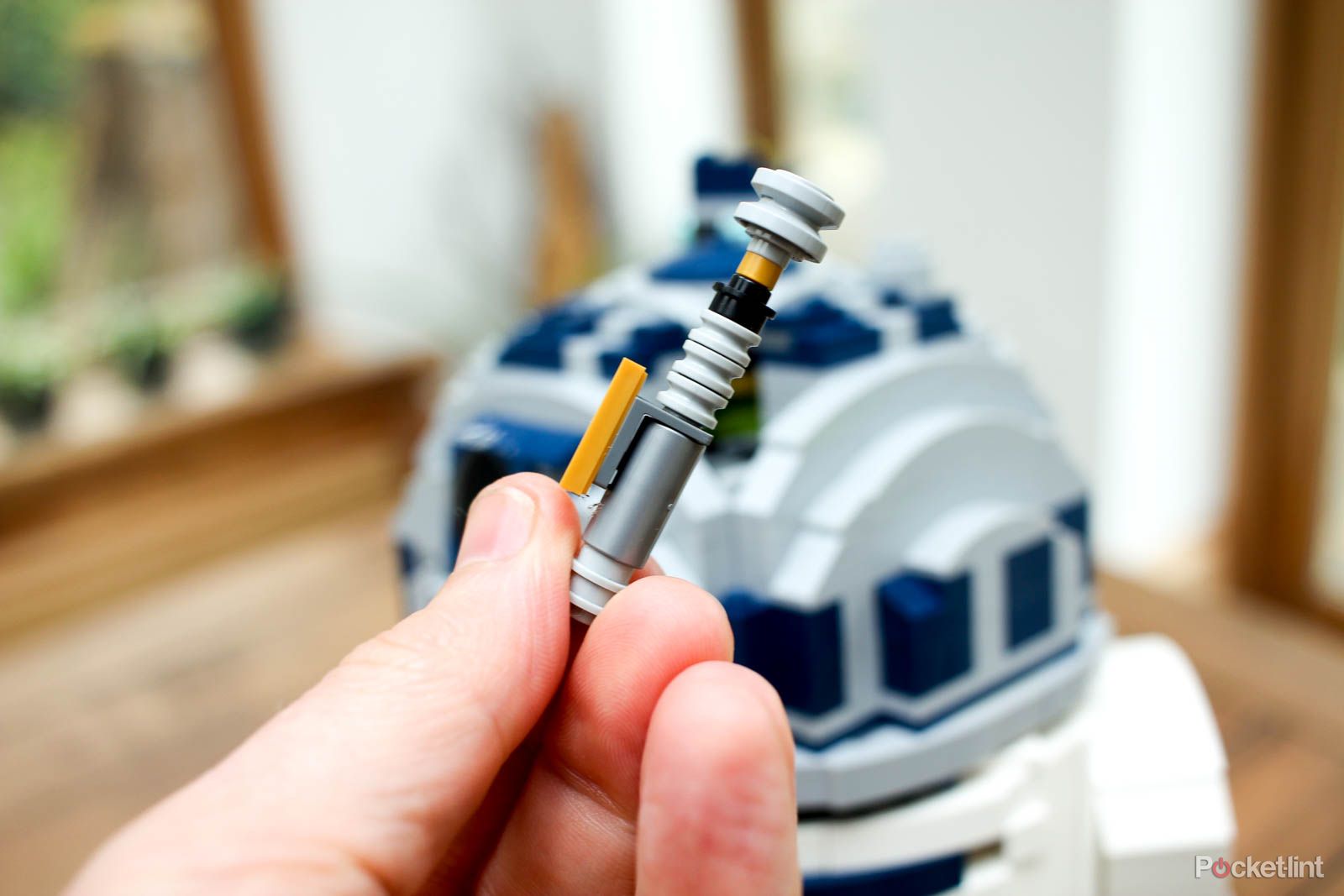 Lego R2-D2 hands on build pictures photo 13