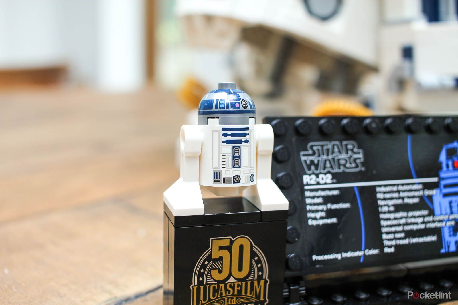 Lego R2-D2 hands on build pictures photo 18