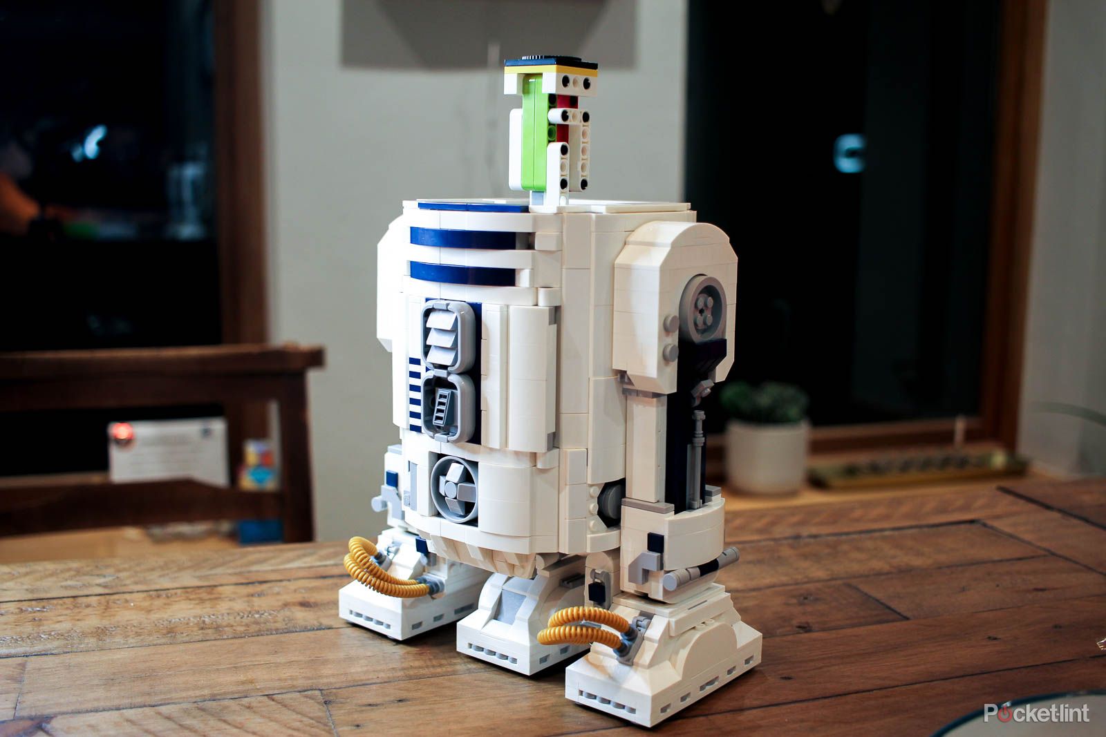 Lego R2-D2 hands on build pictures photo 5