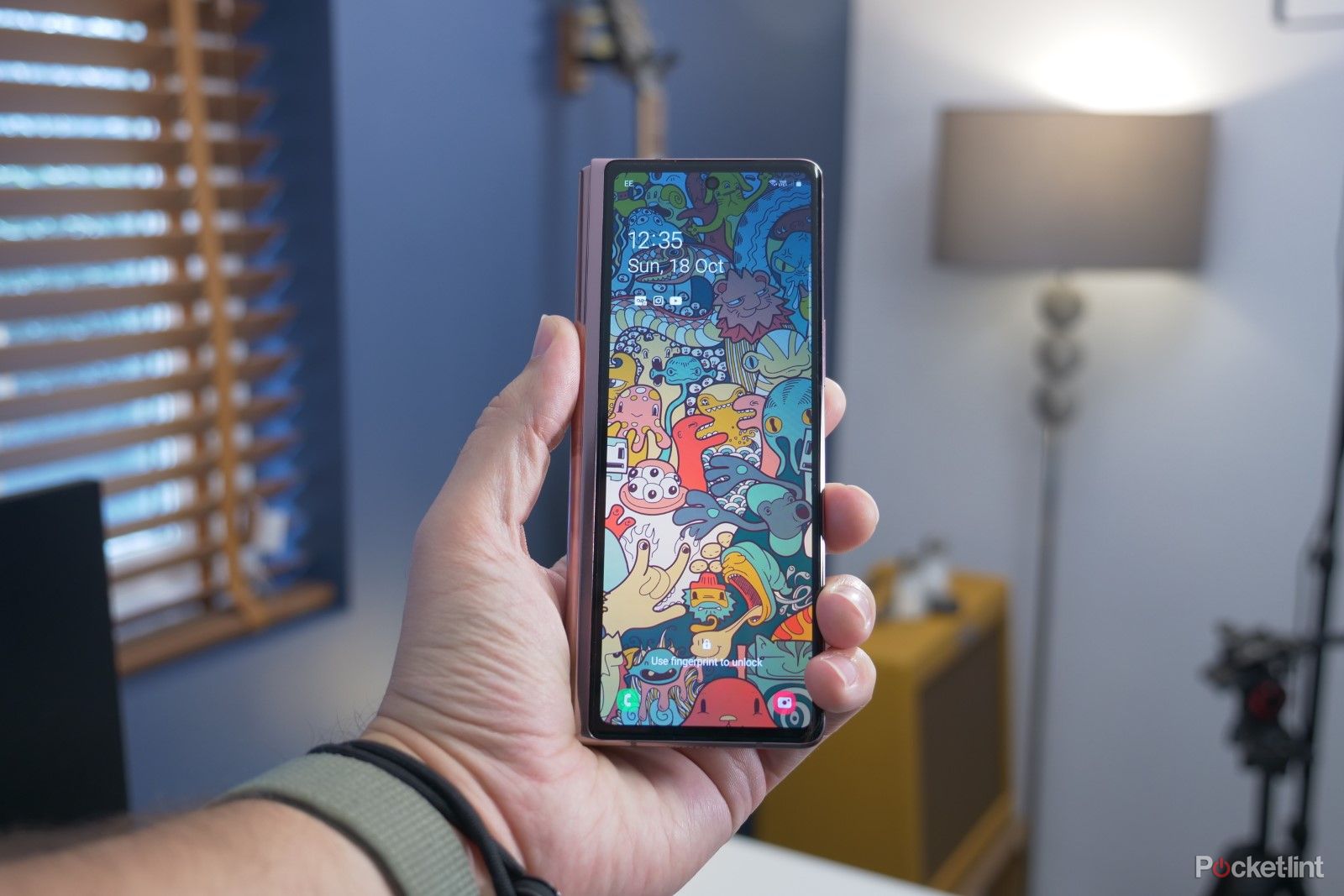 Samsung Galaxy Z Fold 3 with gesture control functions photo 1