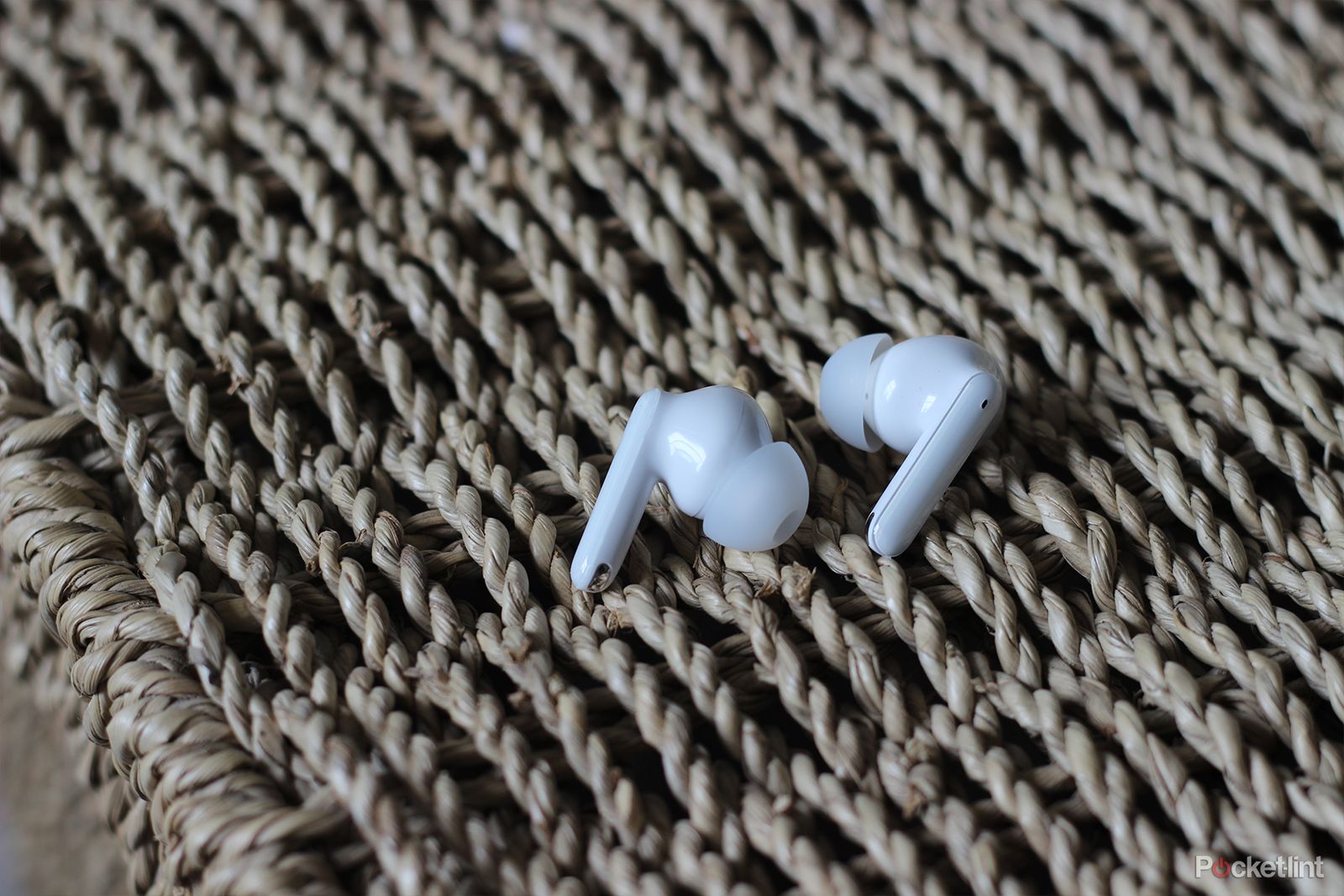 Oppo Enco X earbuds review: Flattering to imitate? photo 5