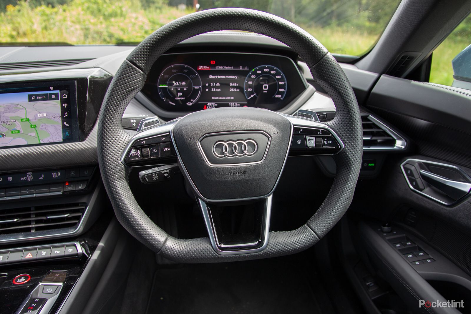 Audi e-tron GT review photo 19