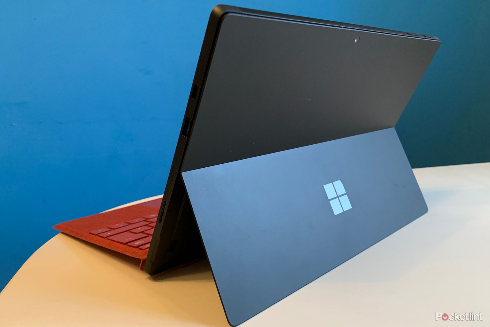 Microsoft Surface Pro 8 leak claims 13-inch 120Hz display photo 1