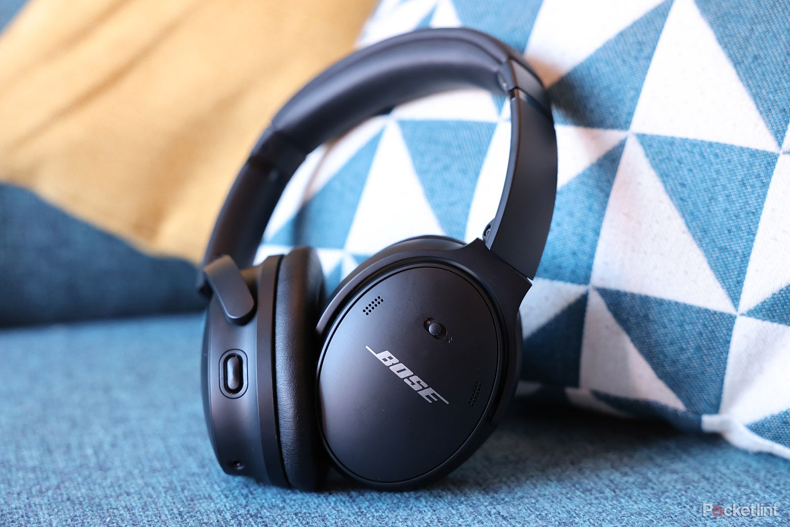 Revisión de Bose QuietComfort 45: Los mejores auriculares de viaje